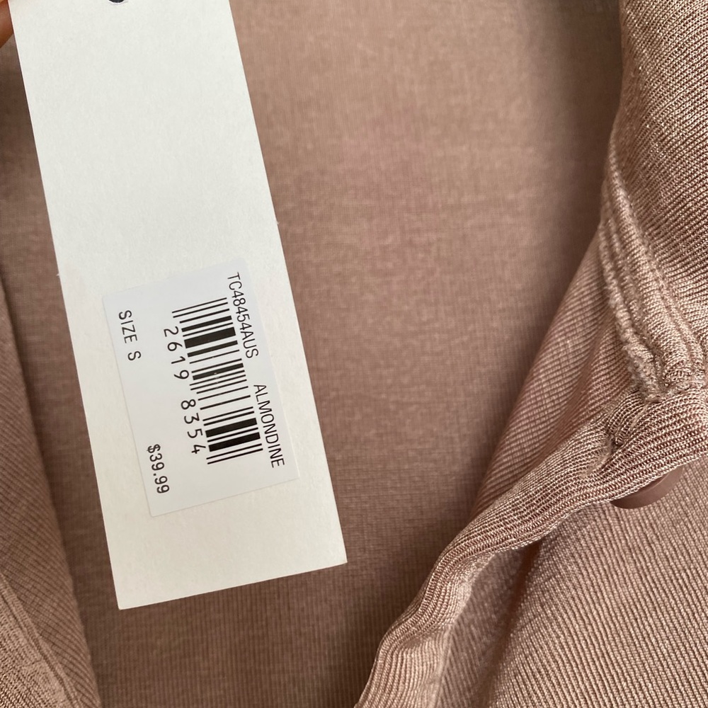Brown Ruched Button Top - Picture 5 of 6
